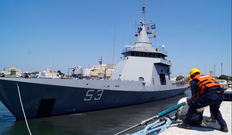 El patrullero oceánico ARA “Storni” inició la operación Mare Nostrum VIII
