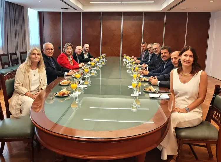 La Bolsa de Cereales y el Ministerio de Seguridad refuerzan la agenda de trabajo para el sector agroindustrial
