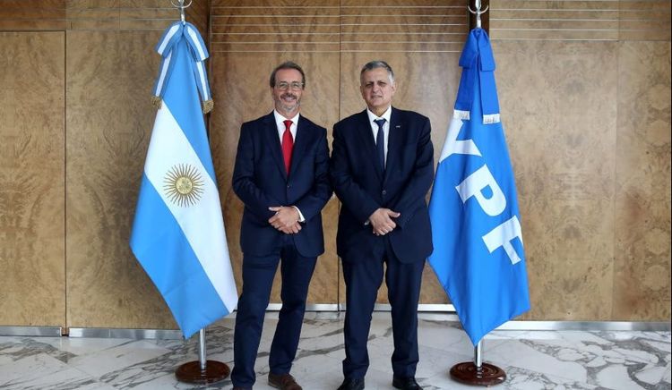 YPF: tras acuerdo con Santander incorpora soluciones financieras y refuerza su estrategia digital