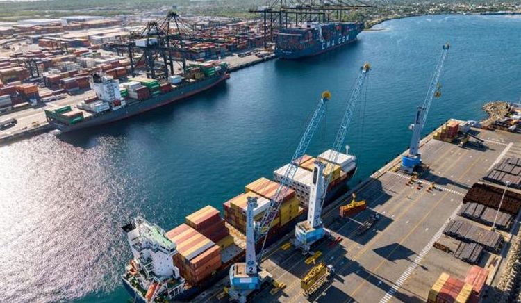 DP World impulsa la conectividad comercial en América Latina con récord de manejo de contenedores