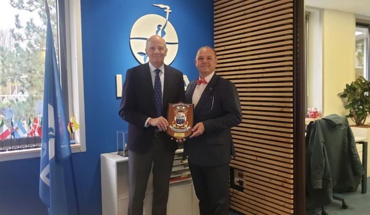 Prefectura participó en la 59° sesión del Comité de Servicios de Tráfico Marítimo de IALA en Francia