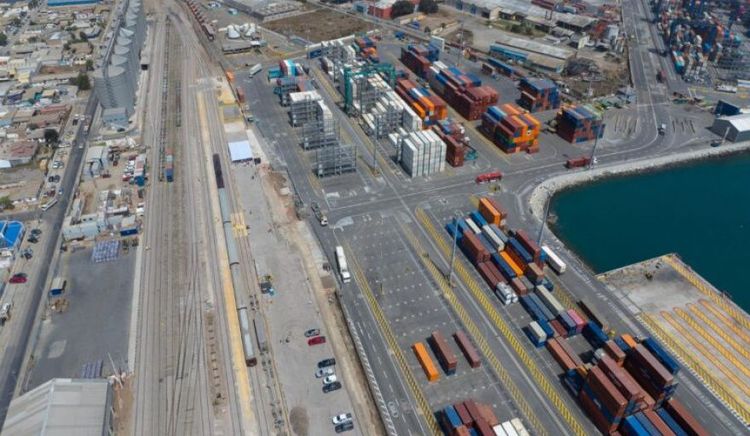 EFE avanza en el terminal ferroportuario de Barrancas y presenta su plan para impulsar el transporte de carga por tren