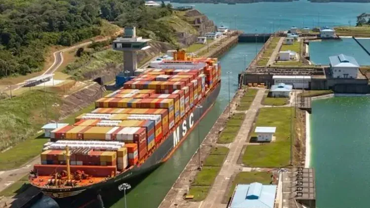 CK Hutchison reclama USD 2.000 millones a Panamá por la disputa de dos puertos del Canal