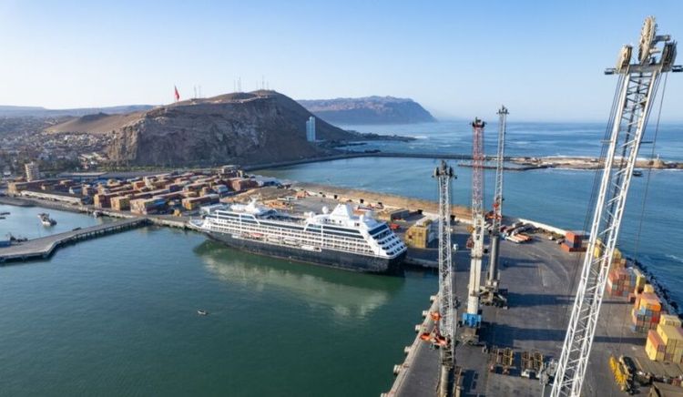 Más de 700 turistas del crucero Azamara Quest visitaron Arica y Parinacota