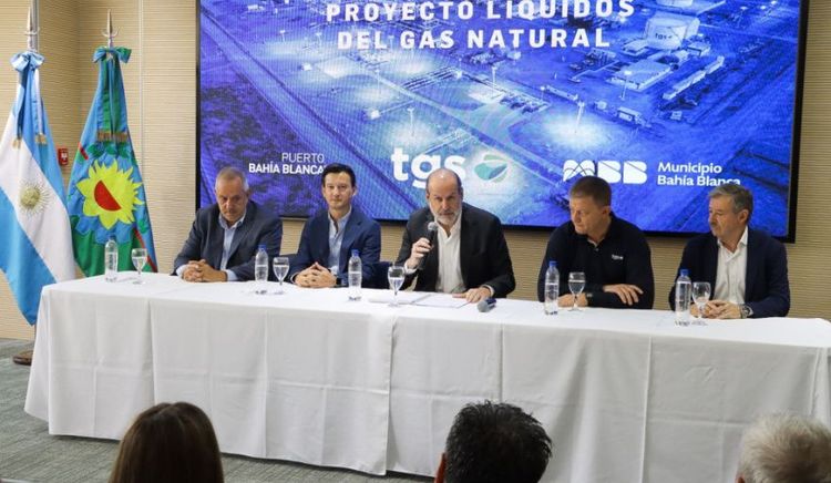 Presentaron oficialmente en el Puerto de Bahía Blanca el proyecto energético de TGS por US$ 3.000 millones