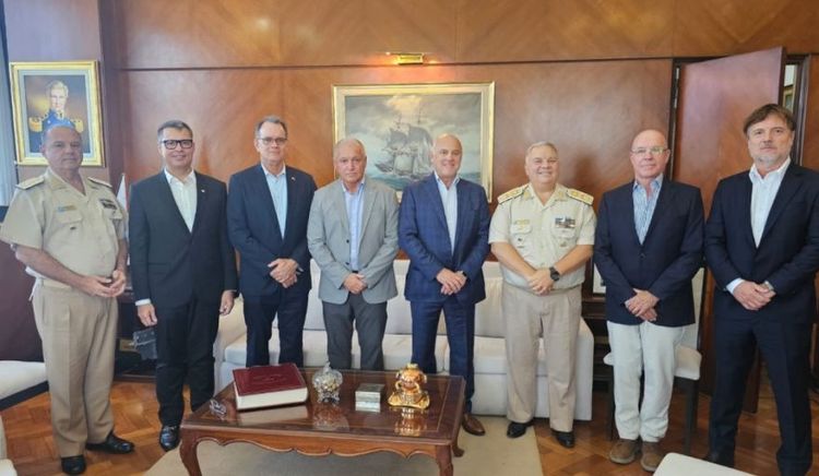 Prefectura Naval Argentina recibió a autoridades de la asociación internacional de prácticos