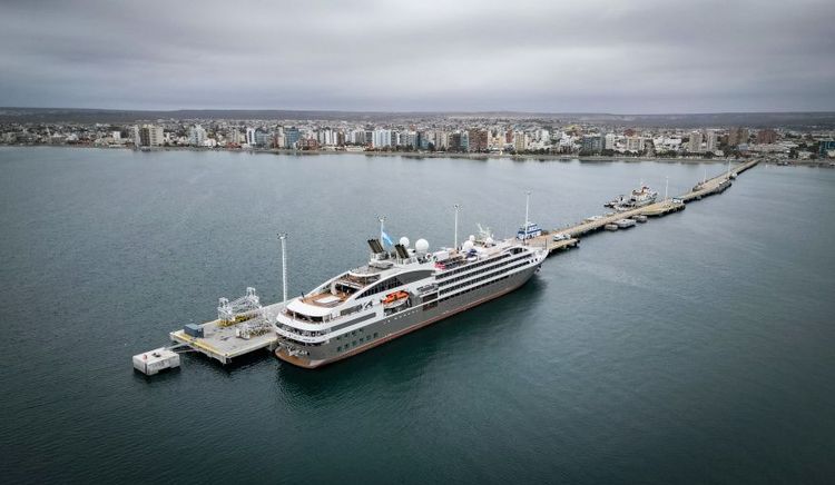 Puerto Madryn recibió al Le Boreal en el tramo final de la temporada de cruceros
