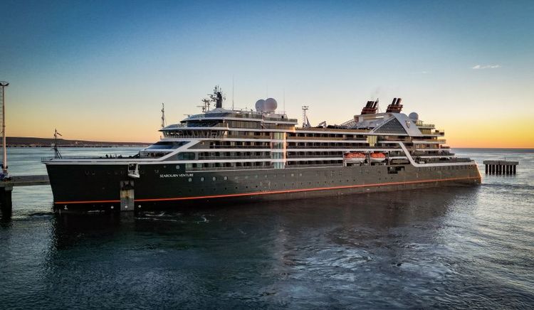 Puerto Madryn recibió al crucero Seabourn Venture en una nueva escala de la temporada