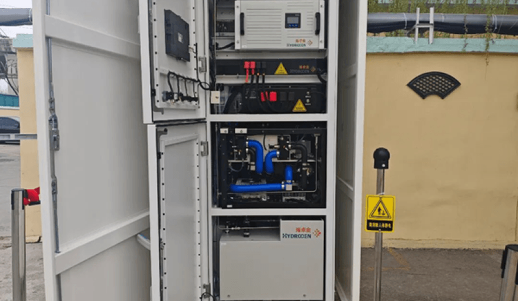 Puerto de Qingdao incorpora sistema UPS con hidrógeno sólido para operaciones críticas
