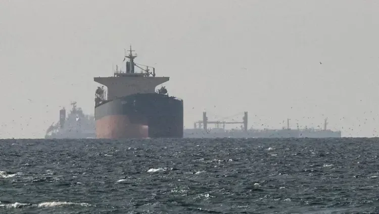 EE.UU. reabrió conversaciones indirectas con Irán para un nuevo acuerdo nuclear en medio del bloqueo en el estrecho de Ormuz