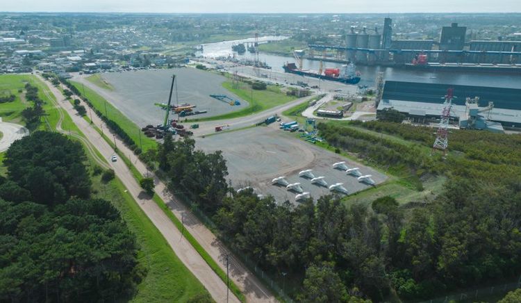 El BBC Odesa completó la descarga de las 12 anclas y 12 cadenas destinadas al proyecto Vaca Muerta Oil Sur