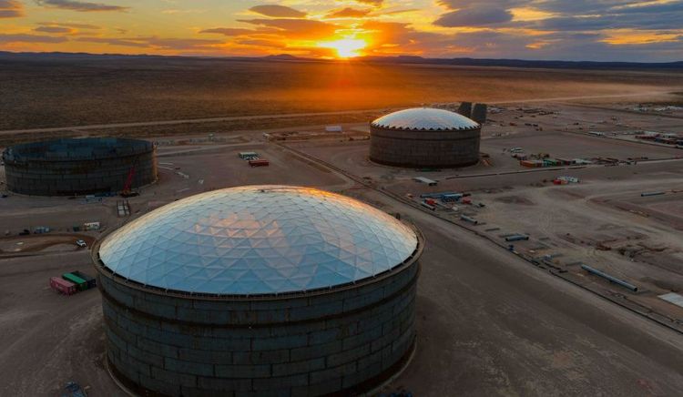 VMOS completó el montaje del segundo domo geodésico en la Terminal Punta Colorada