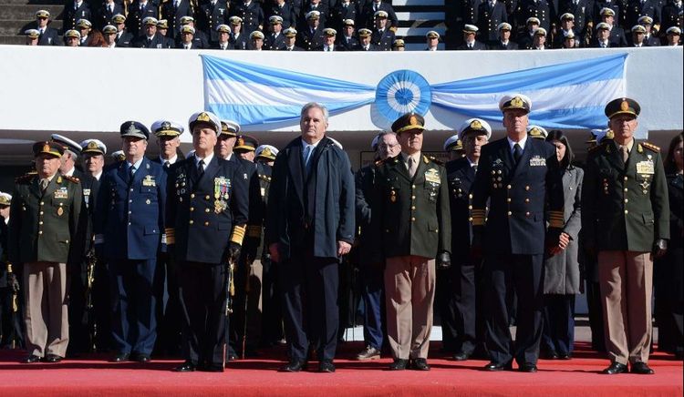La Armada Argentina conmemoró 212 años del Combate Naval de Montevideo en Puerto Belgrano