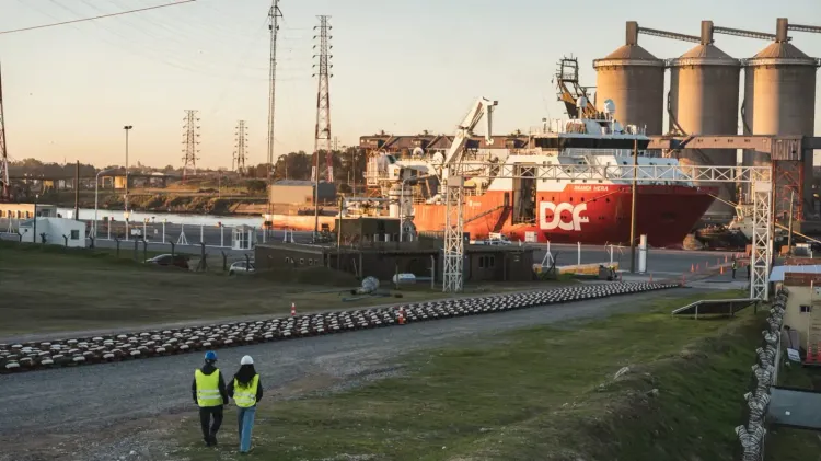 El buque Skandi Hera inició las obras submarinas para el proyecto VMOS