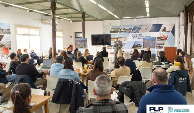 El Puerto La Plata puso en marcha un seminario de escritura administrativo-jurídica para su personal