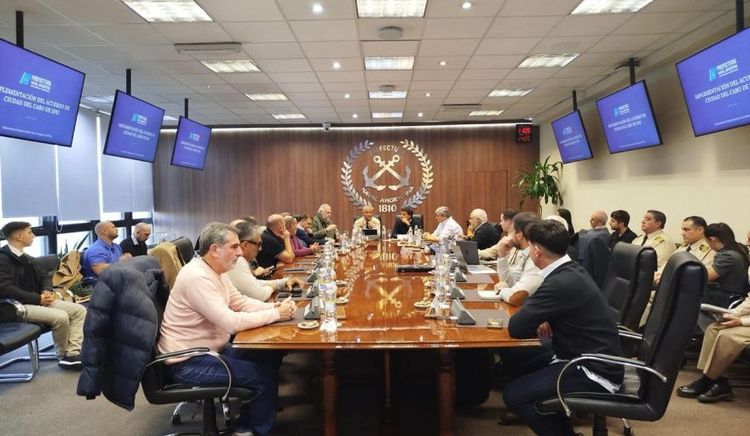 Prefectura Naval Argentina presentó al sector pesquero los lineamientos de la nueva normativa internacional de seguridad marítima