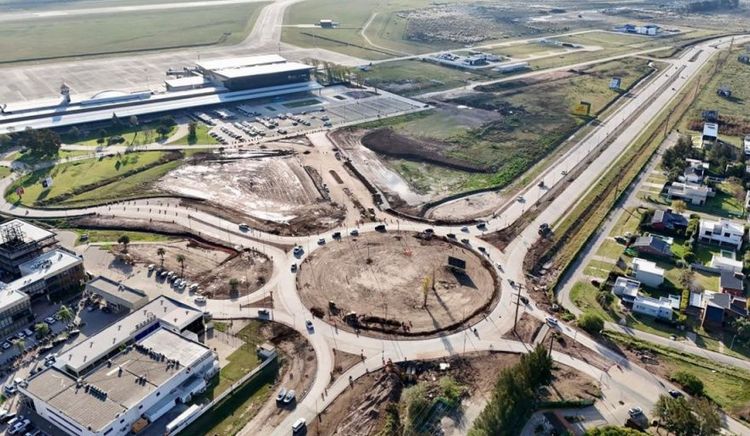 El Aeropuerto Internacional de Rosario amplió su infraestructura vial y capacidad de estacionamiento