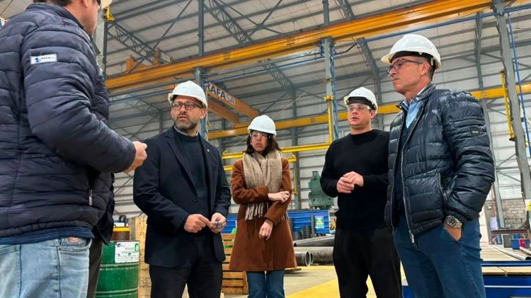 Santa Fe y San Juan potencian la minería argentina con logística portuaria e integración industrial