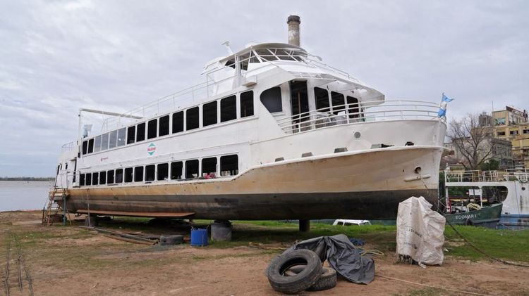 Inversión y empuje privado para revivir un ícono: avanza la restauración del Barco Ciudad de Rosario para volver a zarpar en noviembre