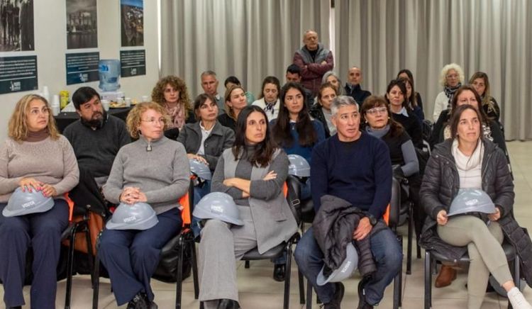 El Puerto San Nicolás recibió a docentes de la ciudad en una jornada de vinculación entre educación, producción y comunidad