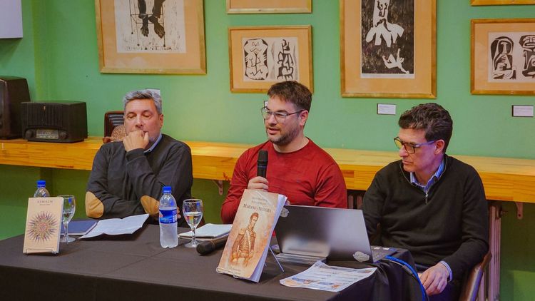 Gran convocatoria en la presentación de "Mariano Necochea" y "Kem Kem" en el Centro Cultural
