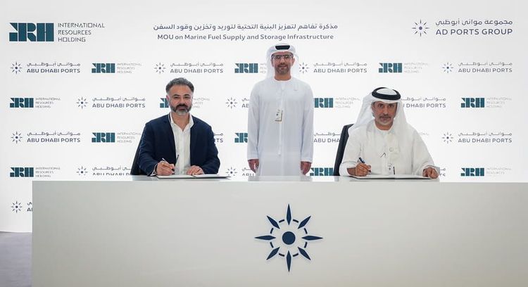 Imagen de portada - AD Ports Group e IRH Global Trading se asocian en servicios de bunkering y combustibles alternativos en el Puerto de Khalifa