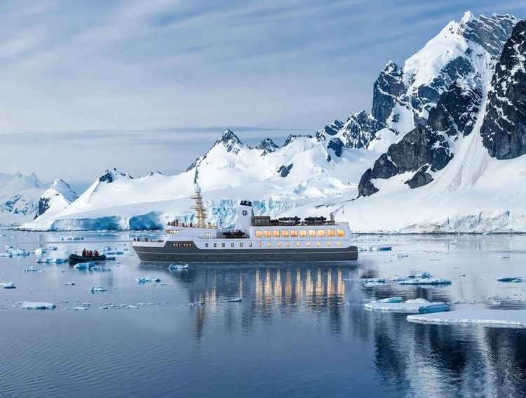 Imagen de portada - Antarpply Añade el Barco de Expedición Boutique Aureum para la Temporada 2027-28