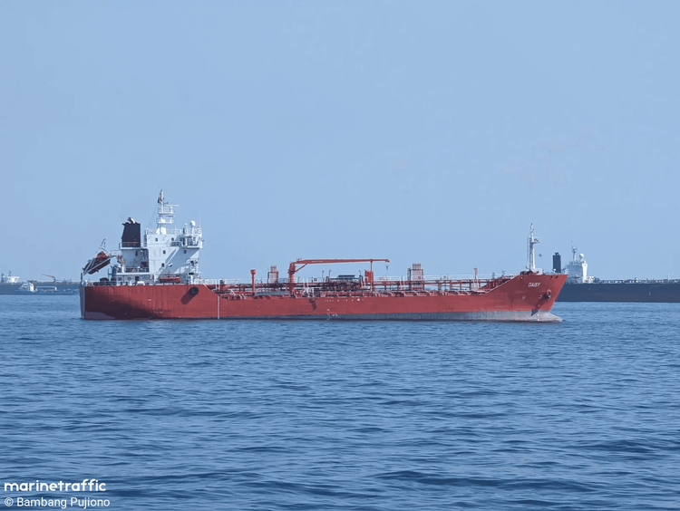 Imagen de portada - Ataque con misiles contra el petrolero Daisy en el Golfo de Adén; los hutíes asumen la responsabilidad