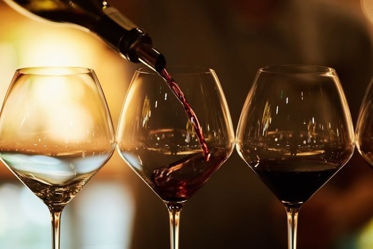 Imagen de portada - Azamara Lanza Programa de Certificación de Vinos WSET en Cruceros Seleccionados
