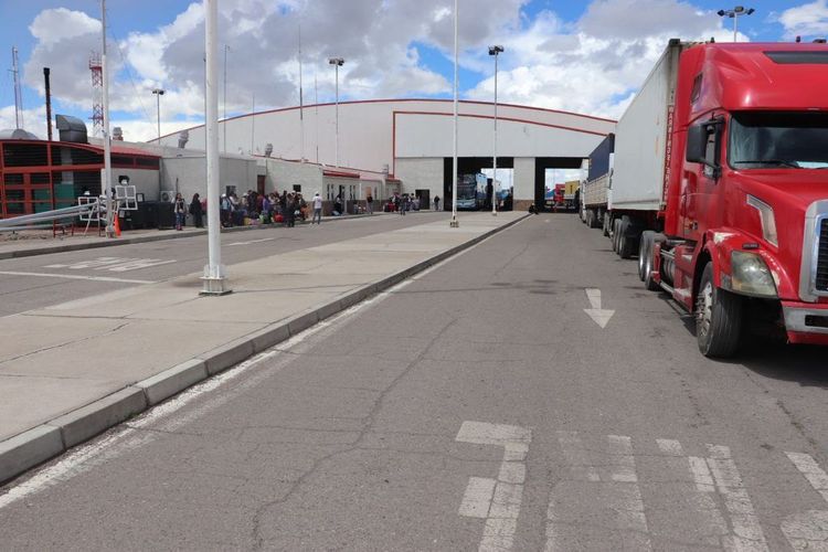 Imagen de portada - Bolivia and Chile coordinate measures to streamline transit at Colchane border crossing