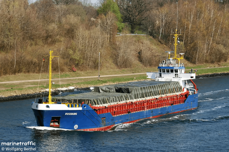 Imagen de portada - Buque de carga general Roseburg reflotado frente a Nyborg, Dinamarca