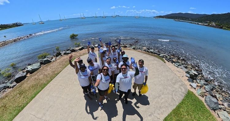 Imagen de portada - Carnival Cruise Line Celebrates Commitment to Cleaner Oceans Through International Coastal Cleanups
