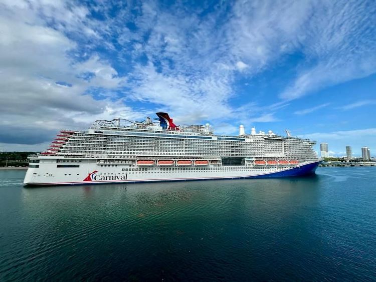 Imagen de portada - Carnival Cruise Line's New Loyalty Program Carnival Rewards Goes Live