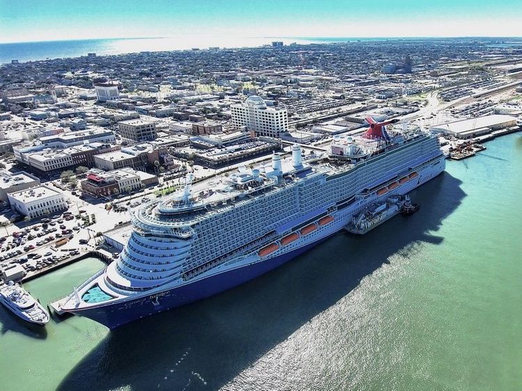 Imagen de portada - Carnival Jubilee: Nueve Cruceros Cancelados Hasta Diciembre de 2027