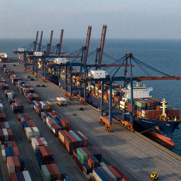 Imagen de portada - Centre Partners y Altivare Adquieren Navajo Expedited Freight Logistics