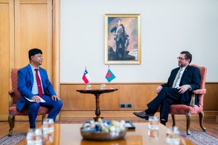 Imagen de portada - Chile and Bangladesh Advance in Negotiations for Bilateral FTA