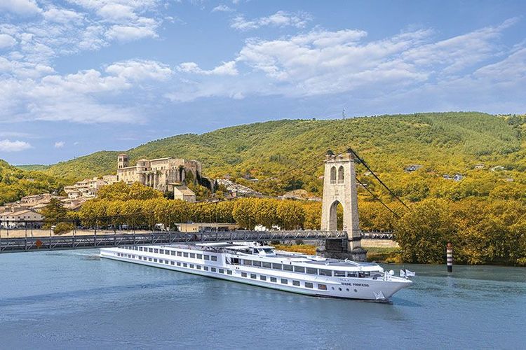 Imagen de portada - CroisiEurope Lanza la Colección "Escapadas en Crucero de Noviembre"