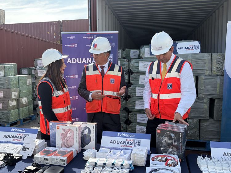 Imagen de portada - Customs seizes over USD 2 million in smuggled technology in San Antonio