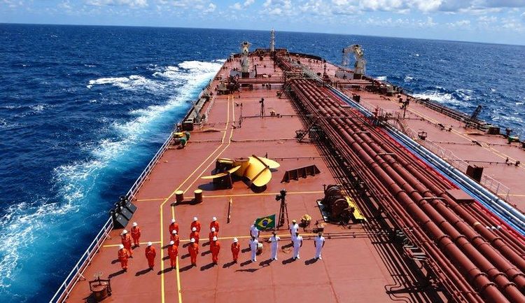 Imagen de portada - Dia Marítimo Mundial destaca o trabalho de quem mantém o transporte em movimento