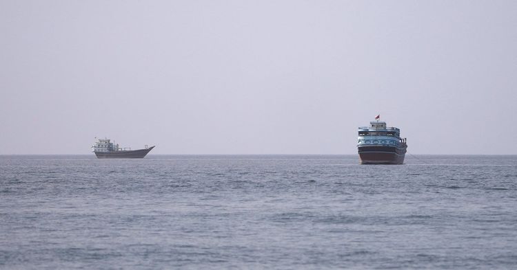 Imagen de portada - Disminuyen las transferencias de petróleo de barco a barco en el Golfo de Omán tras ataques iraníes