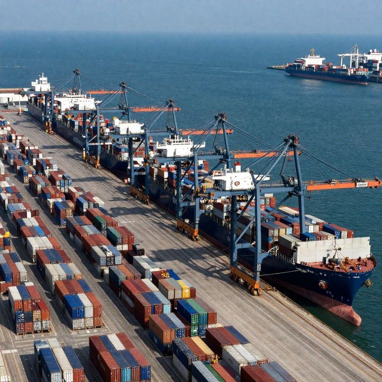 Imagen de portada - Cese del Recargo por Temporada Alta (PSS) de LCL desde Extremo Oriente a Europa del Norte y el Mediterráneo (E1W/E2W)