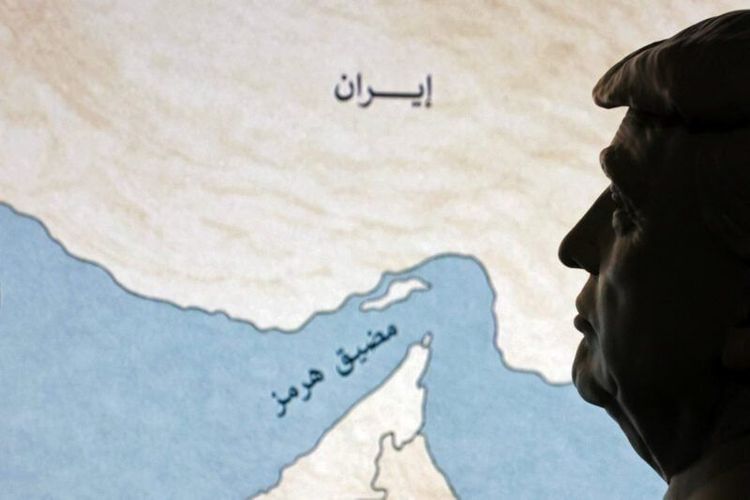 Imagen de portada - EE. UU. e Irán Intensifican Disputa por el Estrecho de Ormuz mientras las Negociaciones se Estancan