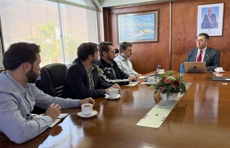 Imagen de portada - EPI and Brazil advance in port logistics cooperation