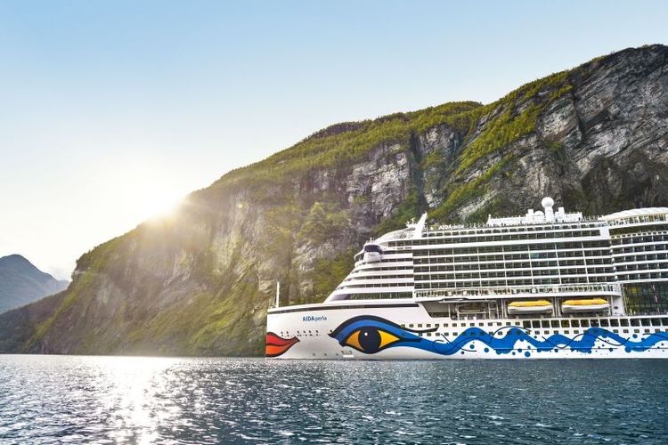 Imagen de portada - El AIDAperla navegará rutas nórdicas y bálticas en invierno de 2027-28 desde Kiel