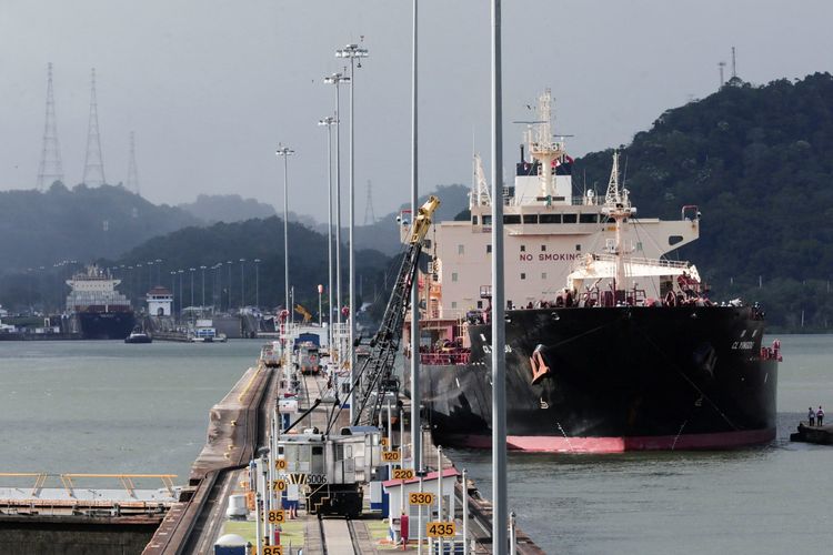 Imagen de portada - El Canal de Panamá Completa la Presentación de Solicitudes de Preevaluación para el Corredor Energético