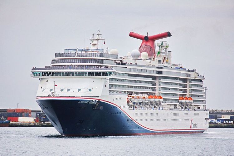 Imagen de portada - El Carnival Legend ofrecerá un crucero para ver el eclipse desde Dover en agosto de 2026