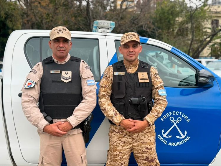 Imagen de portada - Emergency in Rosario - Prefecture Personnel Assisted a Baby and Successfully Resuscitated Him Through CPR Maneuvers
