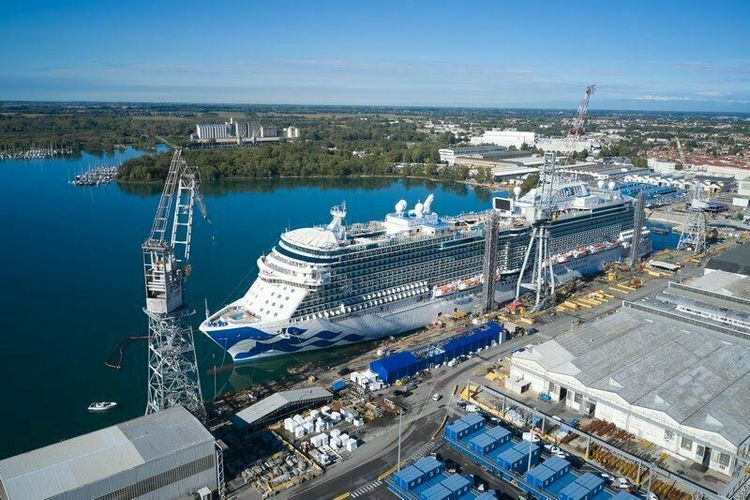 Imagen de portada - Fincantieri y Carnival Celebran Tres Décadas de Asociación en la Construcción Naval