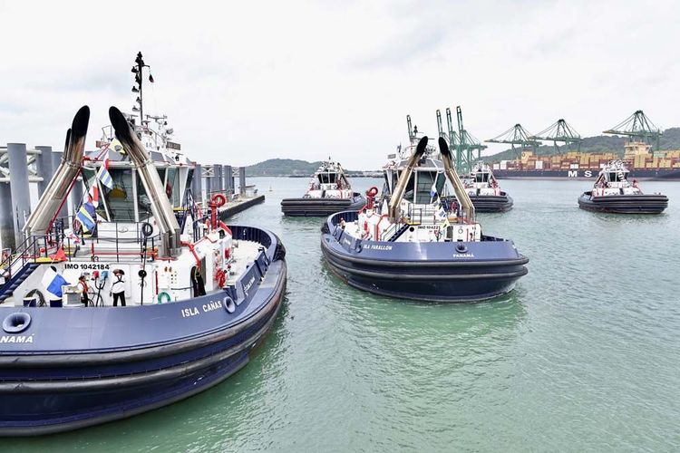Imagen de portada - Five Hybrid Tugs Join the Panama Canal Fleet