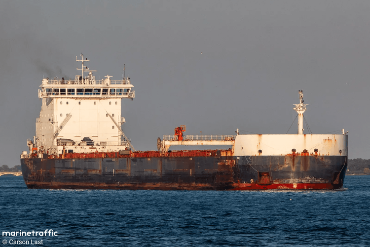 Imagen de portada - Granelero Algoma Equinox Reflotado Tras Encallamiento en el Río St. Clair